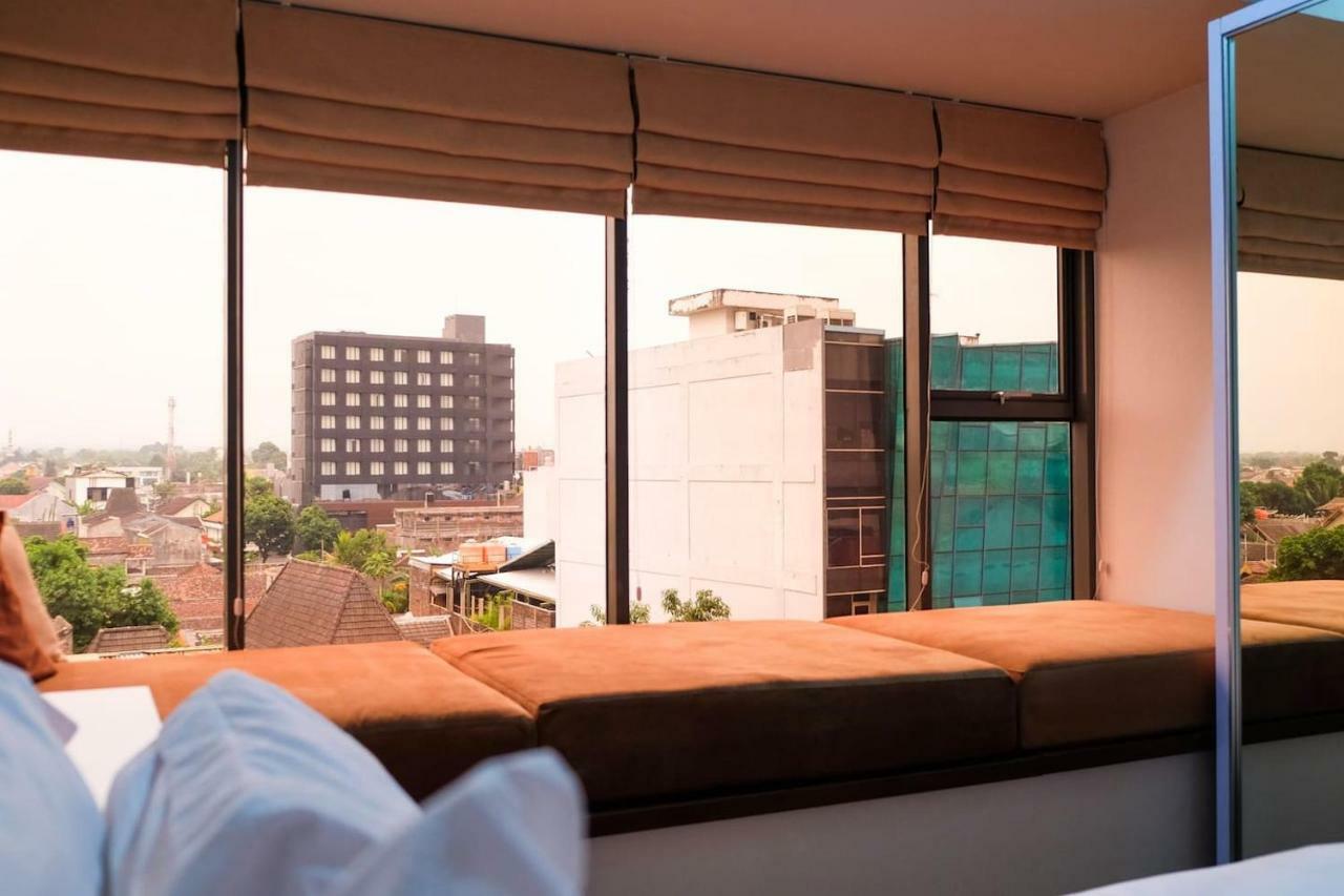 Lavenderbnb 1 At Uttara The Icon Apartment Yogyakarta Exterior foto